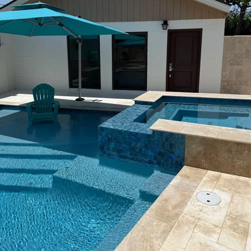 Weekly Swimming Pool Cleaning